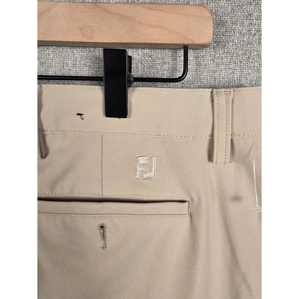 FootJoy Mens Performance Golf Shorts Khaki Tan Size 38 Flat Front 0716 1148355